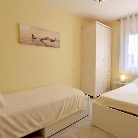 Holiday home Gerkens, Bonita Casa De Tres Con Piscina Comunitaria En Escala L'Escala