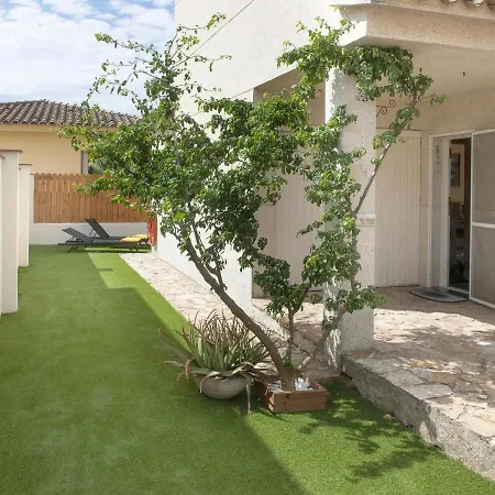 Holiday home Gerkens, Bonita Casa De Tres Con Piscina Comunitaria En Escala *