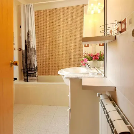 Holiday home Gerkens, Bonita Casa De Tres Con Piscina Comunitaria En Escala L'Escala